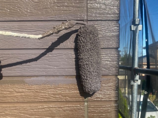外壁 上塗り作業1回目