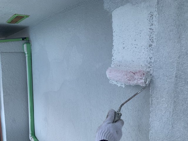 外壁 下塗り作業