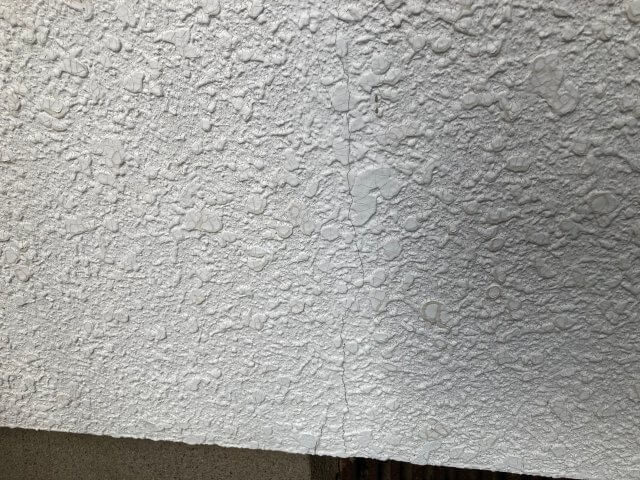ひび割れ