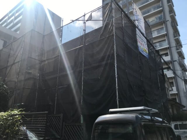 足場