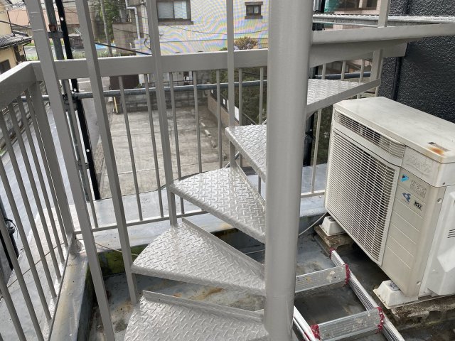 さいたま市中央区 外壁塗装工事 階段部 ミヤケン