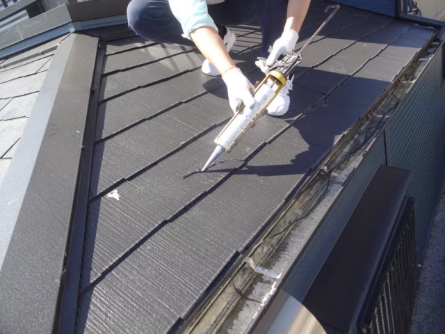 さいたま市桜区 屋根外壁塗装工事 スレート屋根 ひび割れ 1年点検 ミヤケン