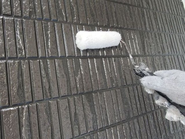 さいたま市 屋根外壁塗装工事 外壁上塗り2回目中 お客様の声 ミヤケン