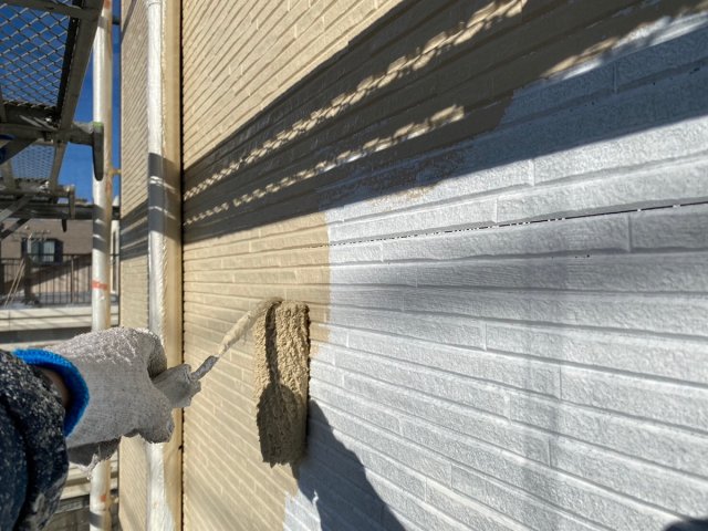 さいたま市 屋根外壁塗装工事 外壁上塗り1回目中 お客様の声 ミヤケン