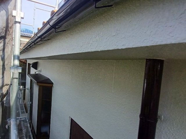 さいたま市桜区 外壁塗装工事 破風板・雨樋完了 お客様の声 ミヤケン