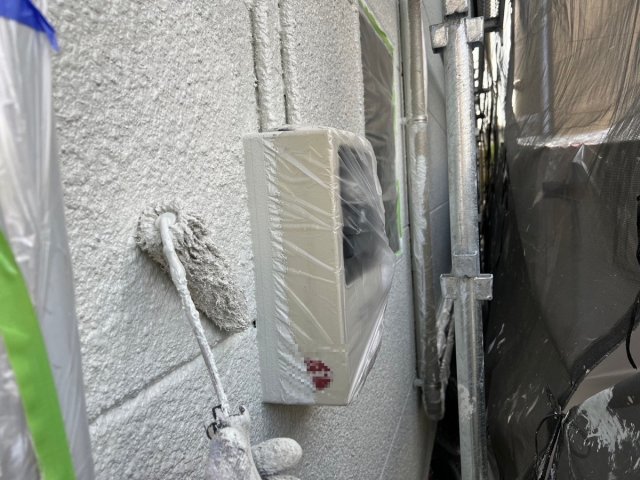 さいたま市緑区 外壁 上塗り1回目 ミヤケン