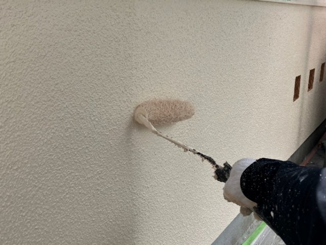富士見市 外壁塗装 上塗り2回目 ミヤケン