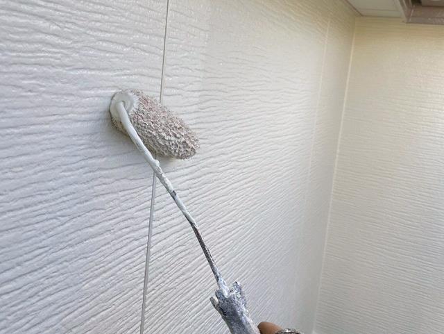 さいたま市大宮区 屋根外壁塗装 外壁上塗り作業 ミヤケン