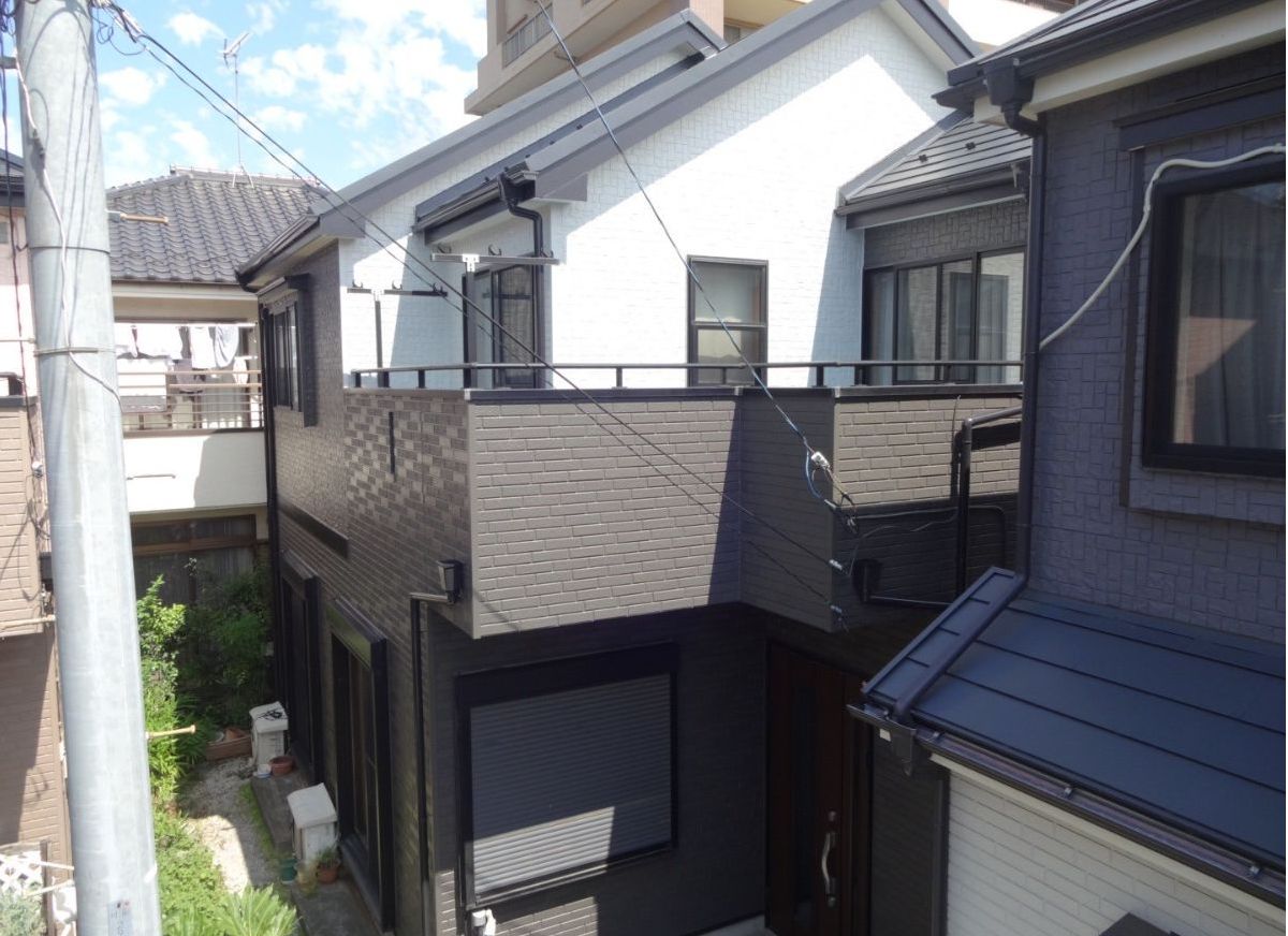 川越市旭町Y様 屋根カバー&低汚染フッ素外壁塗装工事 施工後