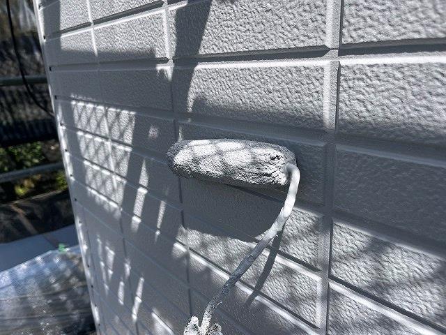 さいたま市見沼区 外壁上塗り作業