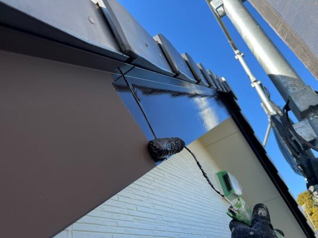さいたま市見沼区 外壁塗装 破風板 上塗り ミヤケン