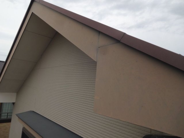 狭山市入間川 屋根外壁塗装 破風板 色あせ ミヤケン