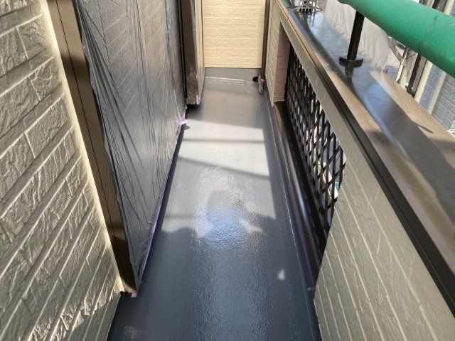 さいたま市桜区 外壁塗装屋根カバー ベランダ防水 完了 ミヤケン