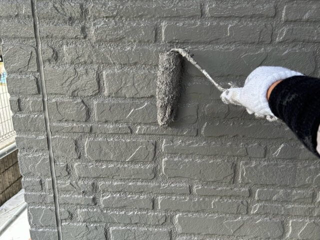 川越市今成 外壁塗装屋根カバー 外壁 上塗り2 ミヤケン