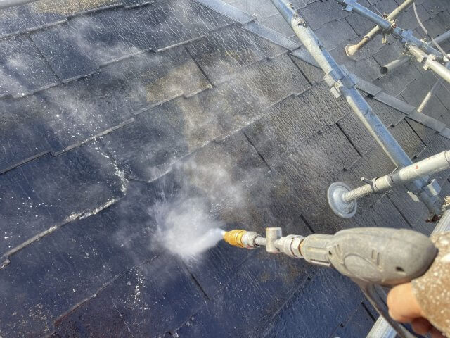 川越市 屋根外壁塗装工事 屋根 高圧洗浄 ミヤケン