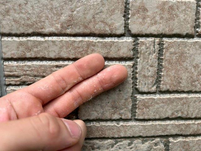 ミヤケン施工｜川越市寺尾 サイディング外壁3年後のフッ素クリヤー塗料の塗膜状態
