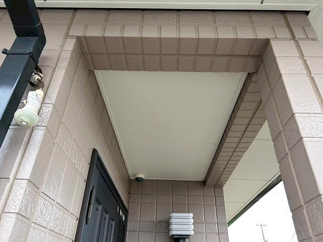 ミヤケン施工｜川越市南大塚 パナホームのお家の軒裏天井5年後の塗膜状態